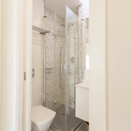 דירה Flh Marques Pombal Flat With Balcony ליסבון