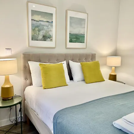 Flh Marques Pombal Flat With Balcony * Lisbon