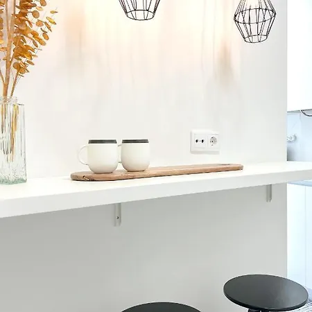 דירה Flh Marques Pombal Flat With Balcony ליסבון