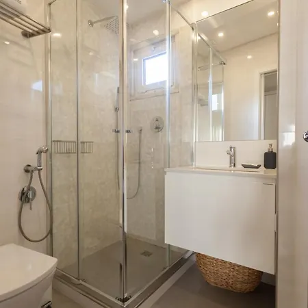 Flh Marques Pombal Flat With Balcony דירה